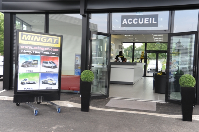 LOCATION VEHICULES LYON OUEST (TASSIN-LA-DEMI-LUNE)